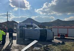 Kütahya'da hafif ticari araç takla attı: 7 yaralı