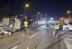 Bakırköy’de refüjü aşan otomobil karşı yönden gelen otomobille çarpıştı