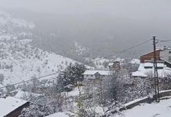 Sivas'ta yüksek kesimlere kar yağdı