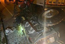 TIR ile çarpışan traktörün sürücüsü ve eşi öldü