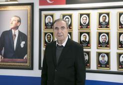 Selda Bağcan'ın 'Sürgün'ü Arka Sokaklar'da şehitler için çaldı