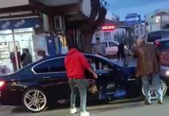 Otomobildeki arkadaşını ağır yaralayan şüpheli, eski eşini de bıçaklamış; 11 gözaltı