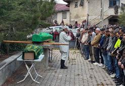 Polis eşi tarafından öldürülen kadın ile 2 çocuğu, Çankırı'da toprağa verildi