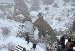 Kapadokya, beyaz örtüyle kaplandı