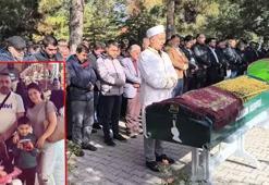 Gıda zehirlenmesi şüphesiyle ölen anne ile 2 çocuğu toprağa verildi