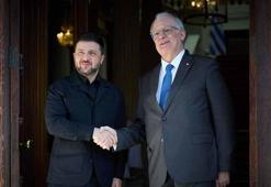 Zelenskiy, Yunanistan Cumhurbaşkanı Tasulas ile bir araya geldi
