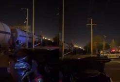 Yük treni, hemzemin geçitte otomobile çarptı; sürücü kaçtı