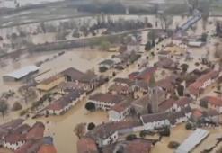 İtalya'da sel: 2 ölü