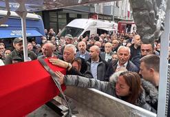 Şehit Pilot Hasan Bahar'ın naaşı helallik için evinin önüne getirildi