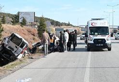 Kırıkkale'de otomobil ile hafif ticari araç çarpıştı: 8 yaralı