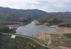 Yalova'nın 20 günlük suyu kaldı; kenti besleyen baraj dronla görüntülendi