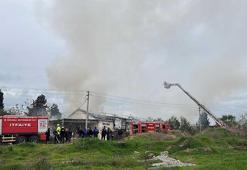 Kocaeli'de üretim tesisindeki yangın söndürüldü