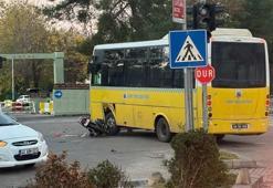 Otobüsle çarpışan motosikletin sürücüsü öldü, kardeşi ağır yaralandı