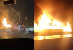 Eyüpsultan'da İETT otobüsü alev alev yandı