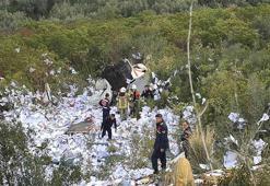 Bursa'da kağıt yüklü TIR, uçuruma yuvarlandı: 2 ölü