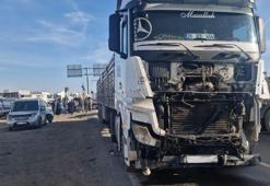 Diyarbakır'da 3 aracın karıştığı kaza kamerada; 4 ölü, 1 yaralı