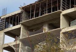 Elazığ'da inşaattan düşen işçi öldü