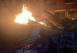 Bursa'da 3 katlı binanın teras katındaki kafede yangın