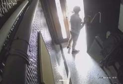 Avcılar'da elektrikli skuter hırsızlığı kamerada