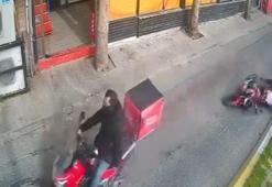 Avcılar’da motosiklet kazası kamerada