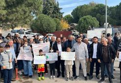 Buca'da mahalleliden 'çöp' eylemi