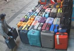 Beyoğlu’nda iş yerlerinden valiz ve telefon çalan şüpheli tutuklandı