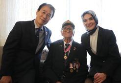 Bakan Göktaş, Koreli mevkidaşıyla birlikte Kore gazisini ziyaret etti