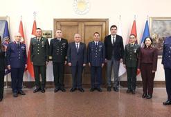 Bakan Güler, bakanlıkta görevli öğretmenlerle bir araya geldi