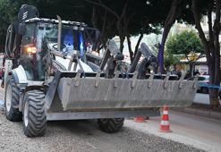 Geri manevra yapan kepçenin altında kalıp yaşamını yitirdi