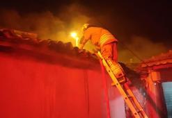 Manisa’da müstakil evde yangın