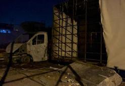 İzmir’de atık yığını alev aldı; bir kamyonet kullanılamaz hale geldi