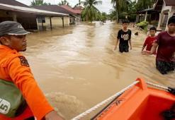 Endonezya’da sel ve toprak kayması nedeniyle 10 kişi hayatını kaybetti