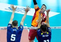 Galatasaray, file derbisinde Fenerbahçe'yi mağlup etti