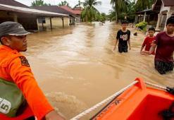 Endonezya’da sel ve toprak kayması nedeniyle hayatını kaybedenlerin sayısı 49'a yükseldi