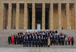 CHP heyeti Anıtkabir'i ziyaret etti
