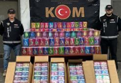 Beylikdüzü'nde TIR parkındaki konteynerde 34 bin elektronik sigara ele geçirildi