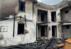 Bozcaada'da otelde çıkan yangın söndürüldü; 1 köpek öldü