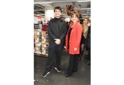 MediaMarkt’ın ‘Rengarenk Şahane Cuma’sını Ezgi Mola ve Berk Keklik başlattı