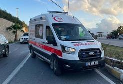 Kuşadası’nda motosiklet refüje çarptı; 1 ölü, 1 ağır yaralı