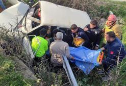 Kırkağaç’ta otomobil şarampole devrildi; 2 yaralı