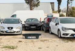 'Hacizli' bagaj kapağı, 3 yıldır yediemin otoparkında bekliyor