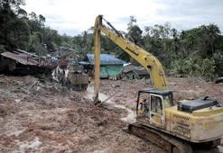 Endonezya’da sel ve toprak kayması nedeniyle hayatını kaybedenlerin sayısı 442'ye yükseldi
