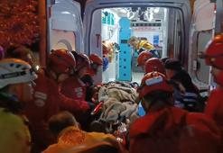 Doğa yürüyüşünde yüksekten kayalık bölgeye düştüler: 1 ölü, 1 yaralı