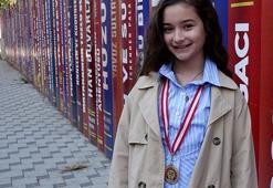 Matematik şampiyonu Lina, Singapur yolcusu