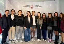 Liselilerin kendi enerjisini üreten binalarla ilgili projesi TBMM'ye sunuldu