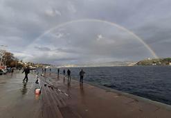 İstanbul Boğazı’nda gökkuşağı sürprizi
