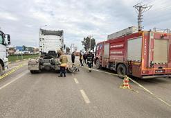 TIR ile motosiklet çarpıştı; anne ile bebeği öldü, 3 yaralı