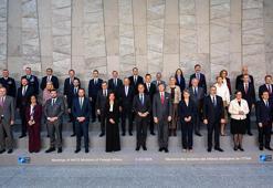 Bakan Fidan, NATO Dışişleri Bakanları Toplantısı’nda aile fotoğrafı çekimine katıldı