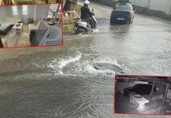 Bodrum'da isale hattı patladı; cadde göle döndü, evleri su bastı