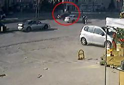 Otomobilin yayaya çarptığı kaza kamerada
